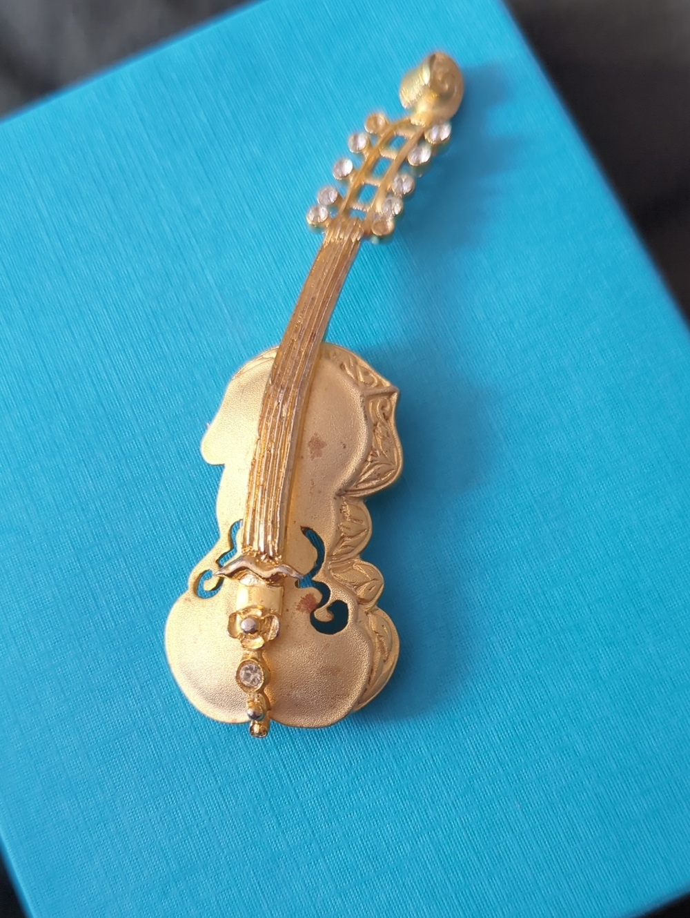 Tona Vintage Brooch - Gold Tone Violin Brooch Pin